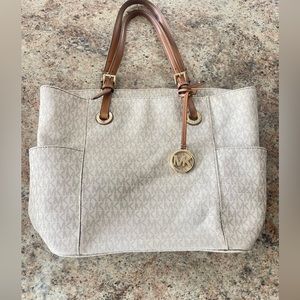 MK purse
